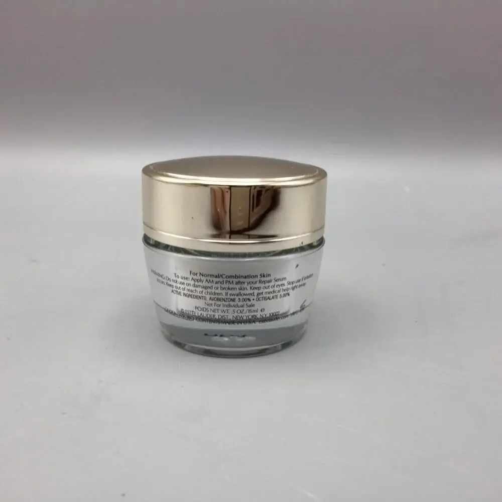 Estee Lauder DayWear Multi-Protection Anti-Oxidant 24H-moisture Creme SPF15-.5oz - Picture 2 of 3